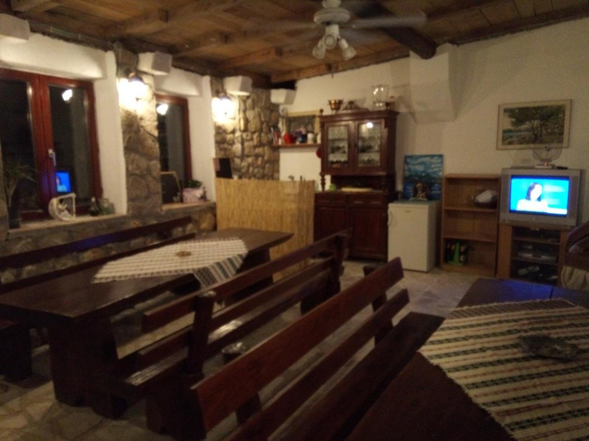 Apartments Ariana Pag Town Εξωτερικό φωτογραφία