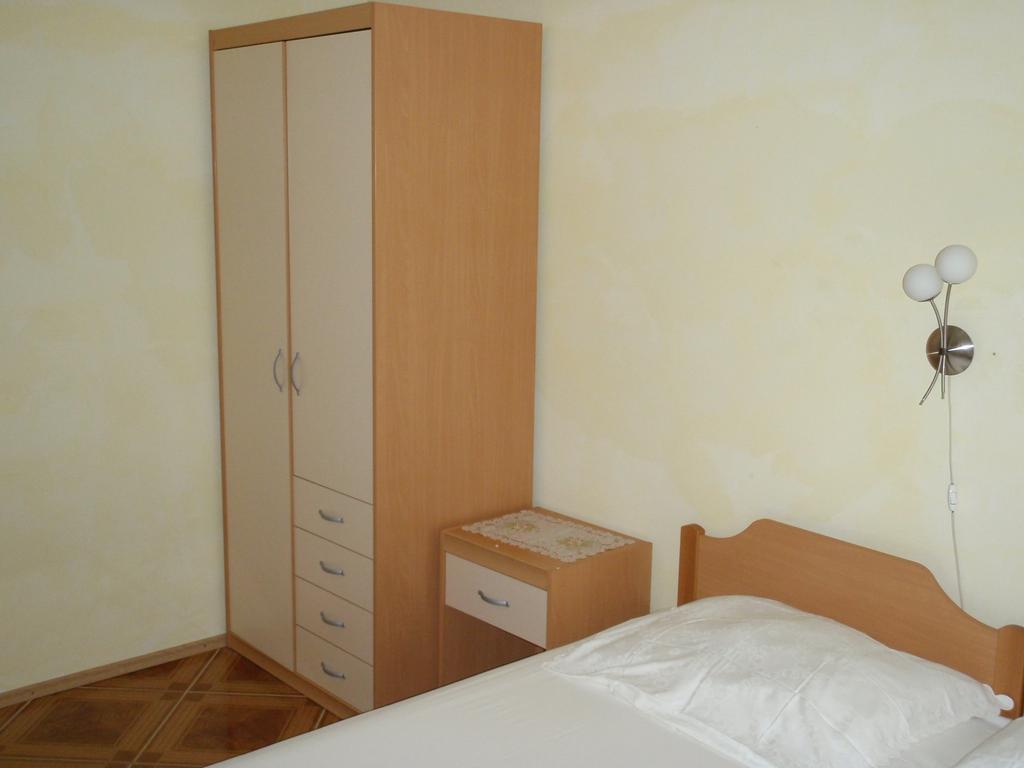 Apartments Ariana Pag Town Εξωτερικό φωτογραφία